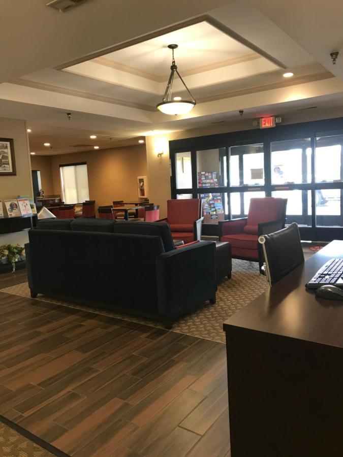 Comfort Inn Кеймбридж Екстериор снимка