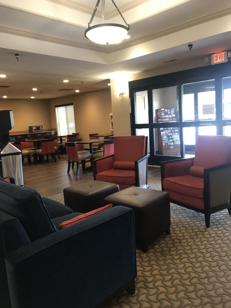 Comfort Inn Кеймбридж Екстериор снимка