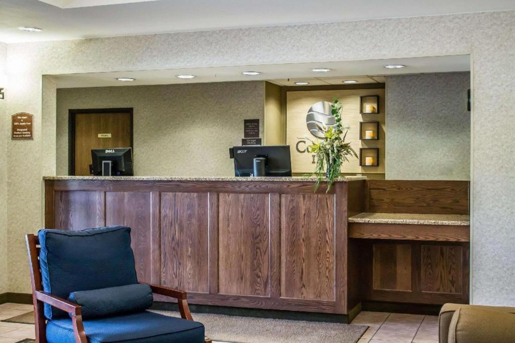 Comfort Inn Кеймбридж Екстериор снимка